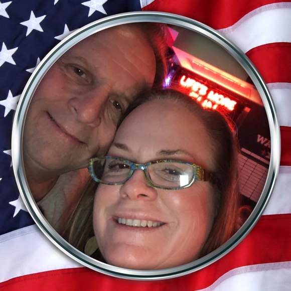 Meet your Posher, Lisa - Picture 1 of 1